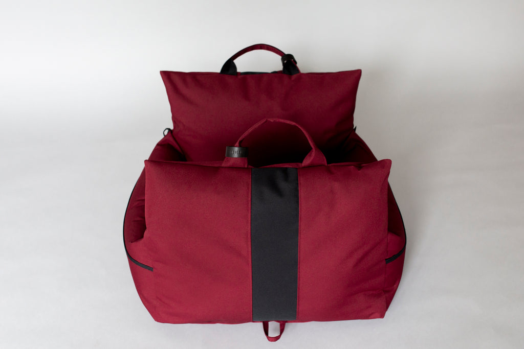 Dual tone dog car seat - Burgundy/Black