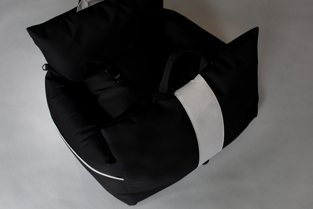 Dual tone dog car seat - Black/Grey