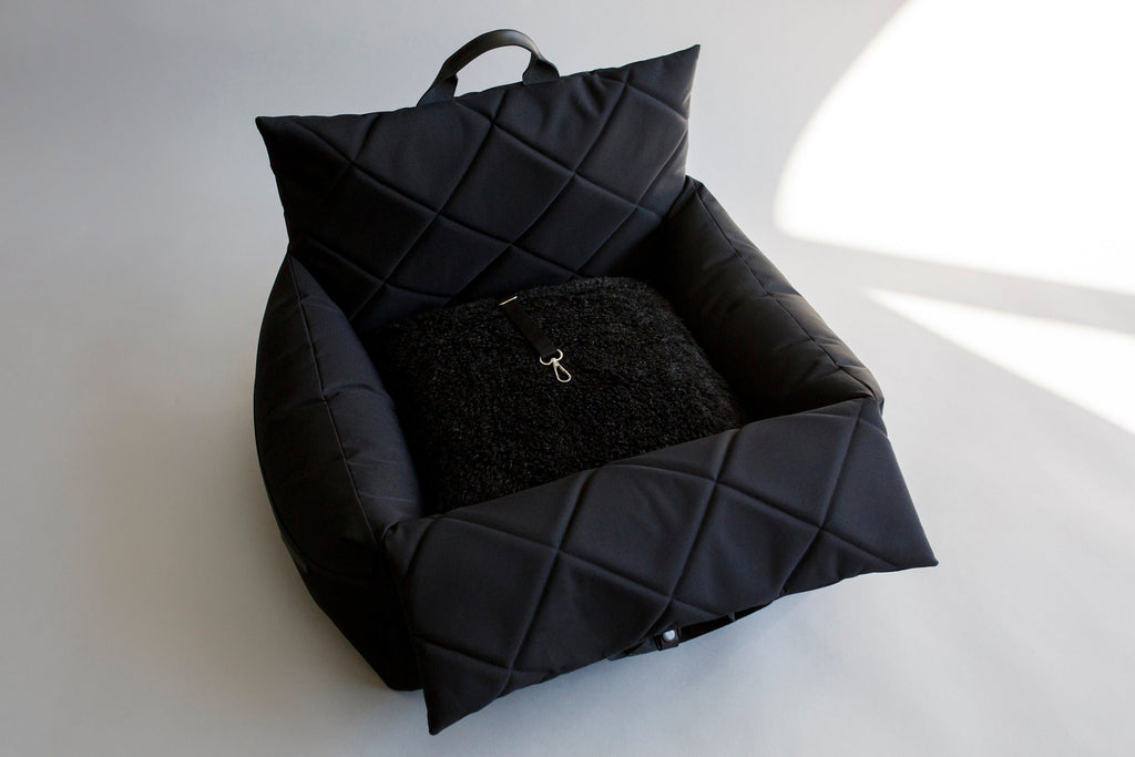 The Classic Dog Car Seat - Black