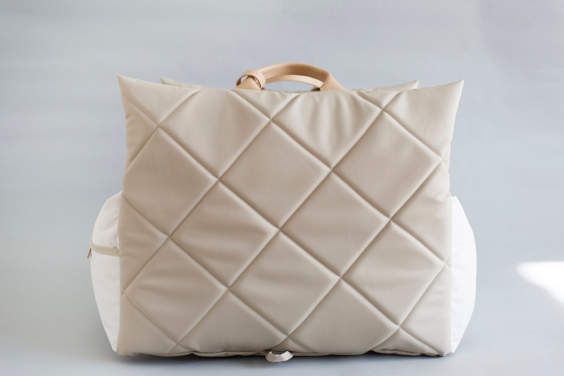 The Classic Dog Car Seat - Beige